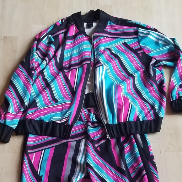 Sz 18/24 2piece Activewear Set - Picture 4 of 14